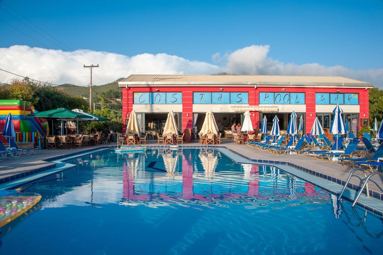 Costas Hotel Kalamákion Buitenkant foto