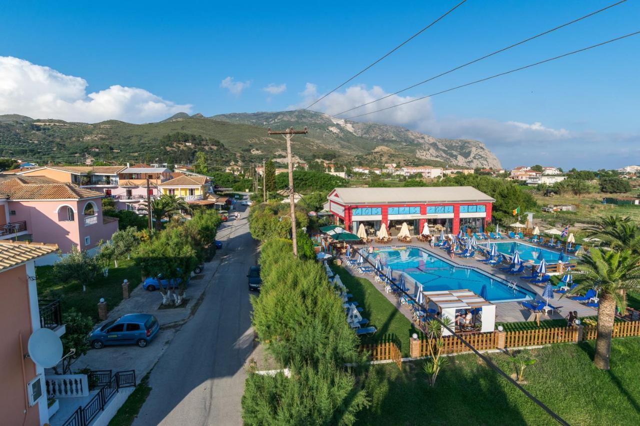 Costas Hotel Kalamákion Buitenkant foto